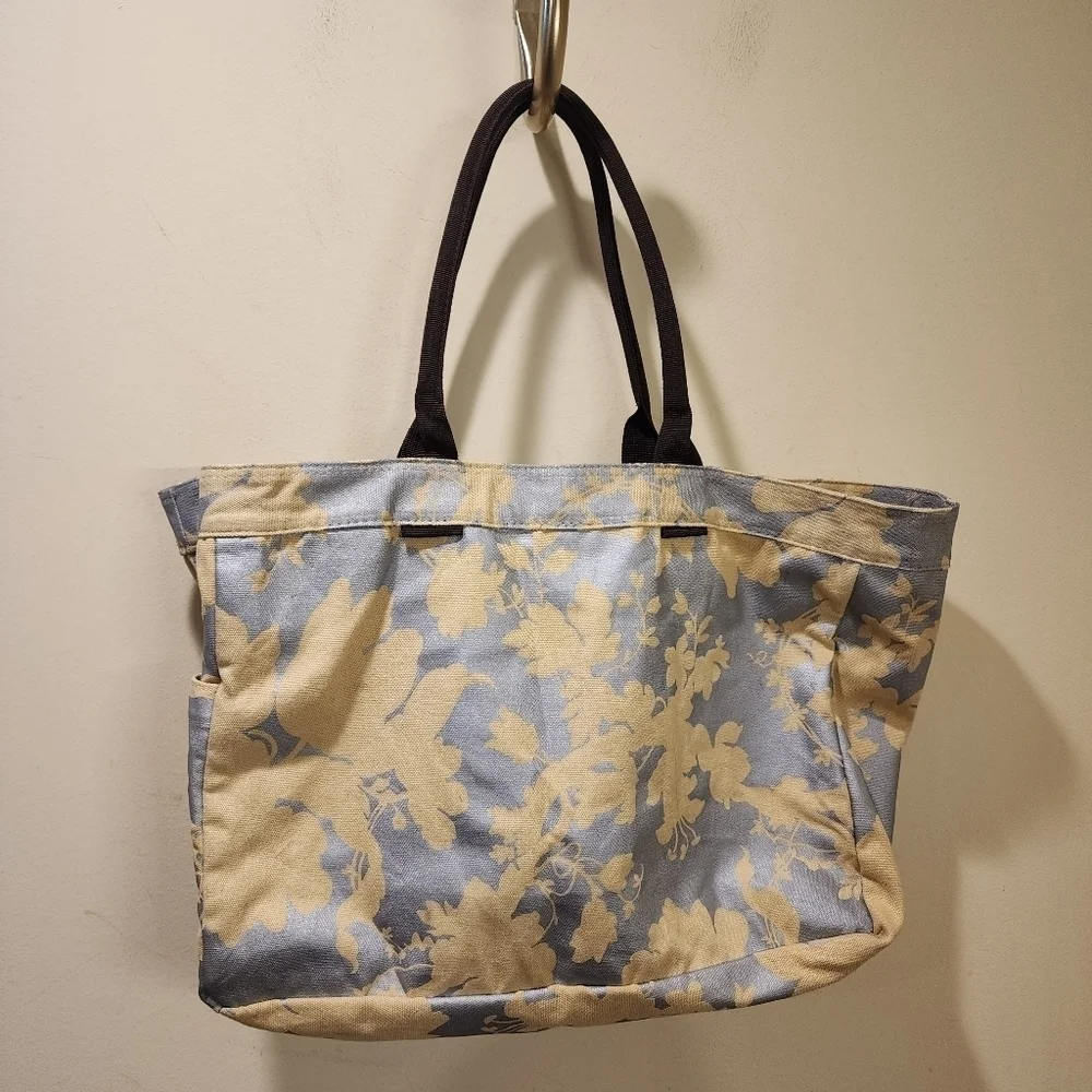 Lulu Dharma metalic yellow and gray large canvas tote